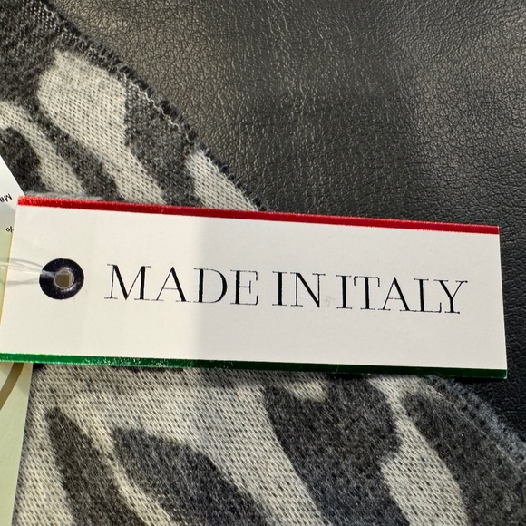 Black and Gray Animal Print Scarf - Picture 8 of 8